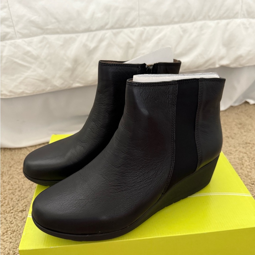 Easy Spirit Black Ankle Booties with Elastic Panels